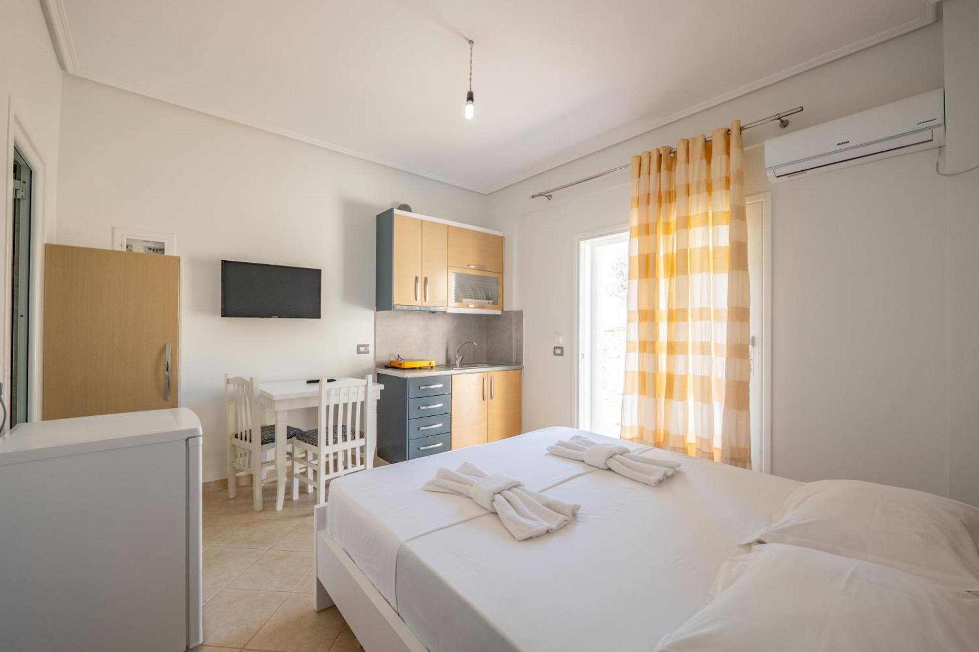 Vila Celi Sarandë エクステリア 写真