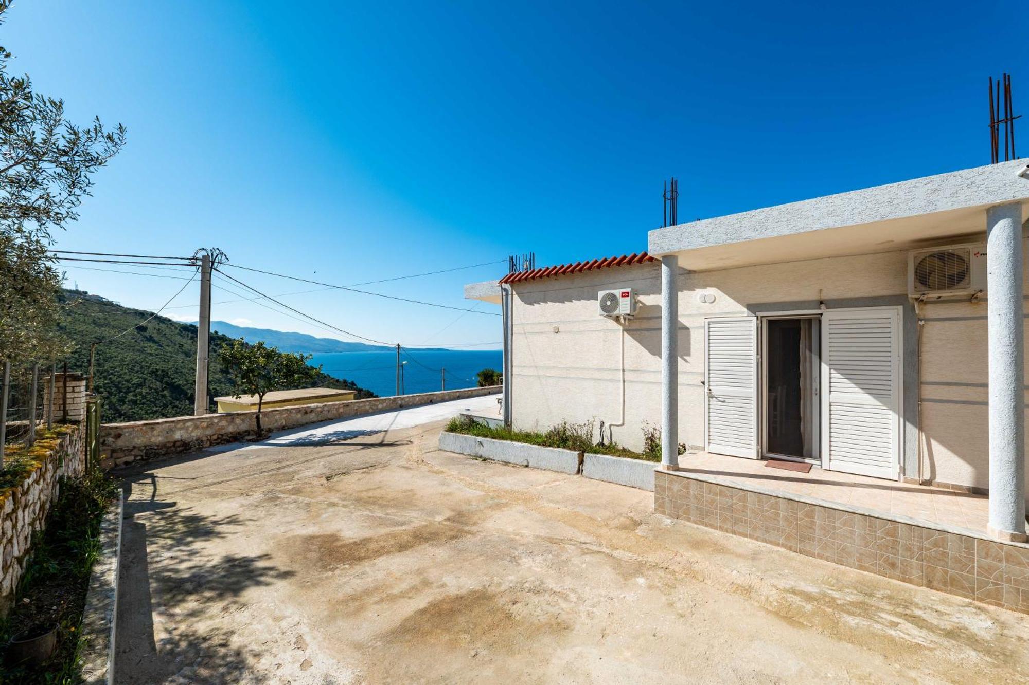 Vila Celi Sarandë エクステリア 写真