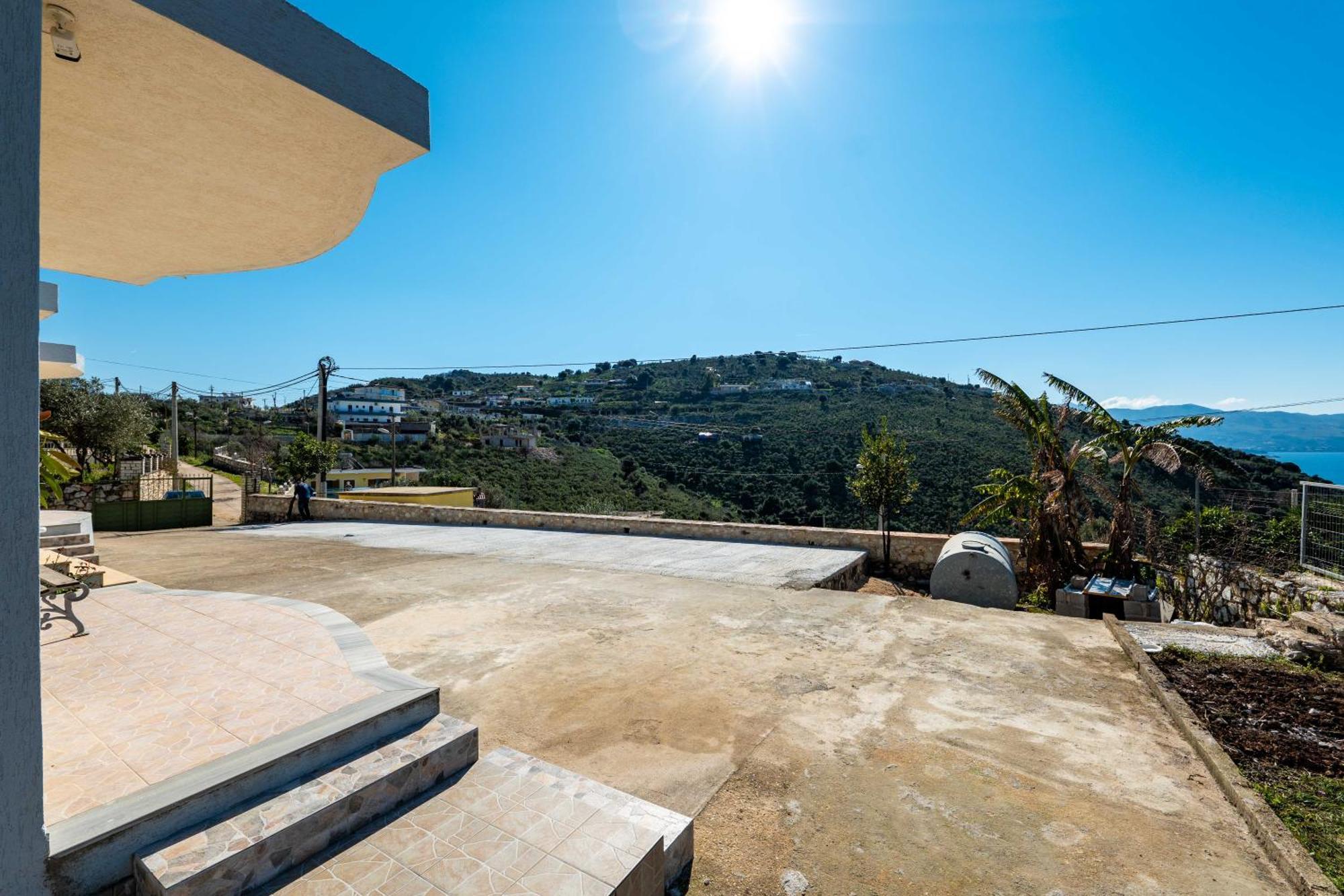 Vila Celi Sarandë エクステリア 写真