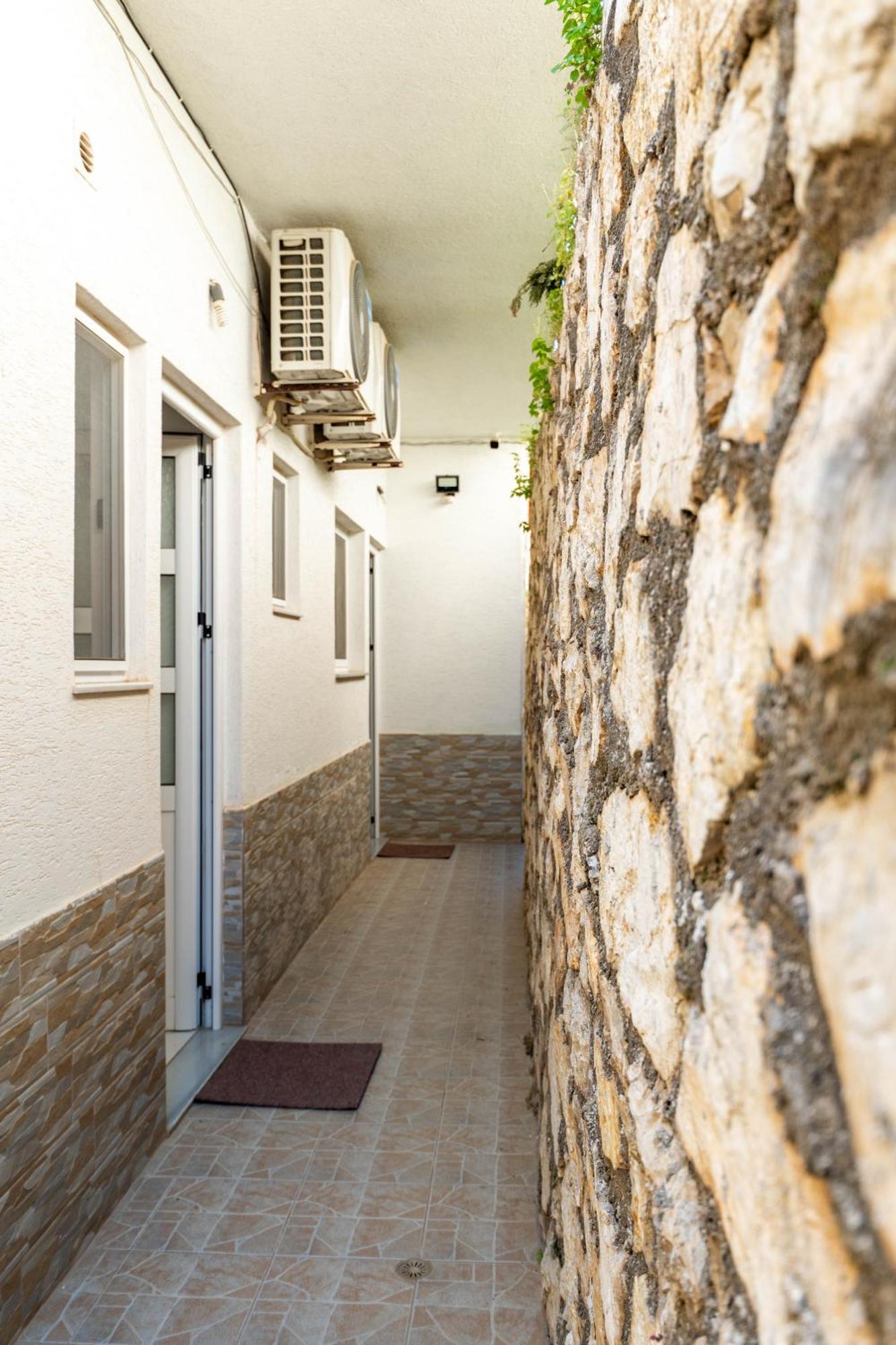 Vila Celi Sarandë エクステリア 写真