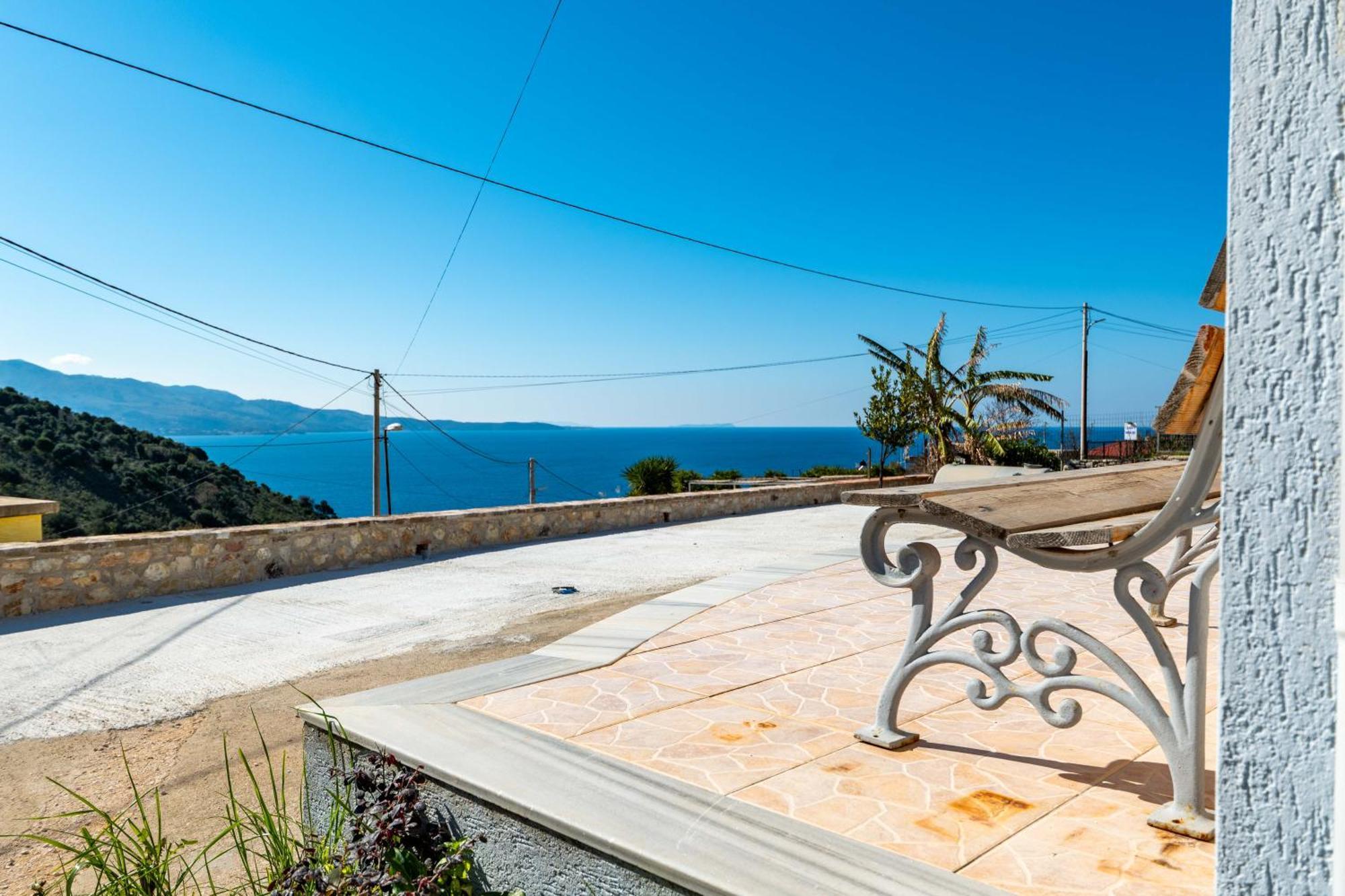 Vila Celi Sarandë エクステリア 写真